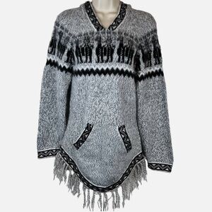 Peruvian Wool Blend Sweater in Gray and Black Women's Size L
